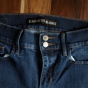 Express Cropped Leggings 10